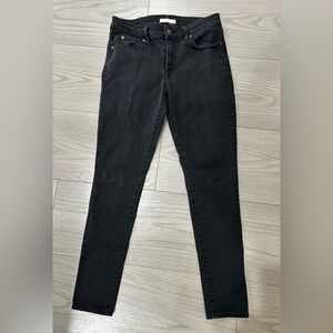 Levi 711 Black Skinny Jeans SZ 30